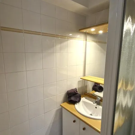 - Vue - à Seulement 300m Et Commerces Royan