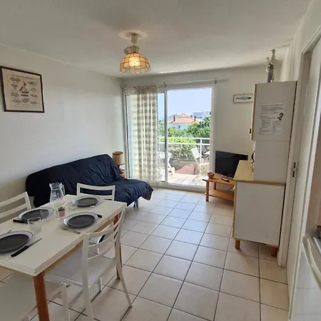 Appartement - Vue - à Seulement 300m Et Commerces *