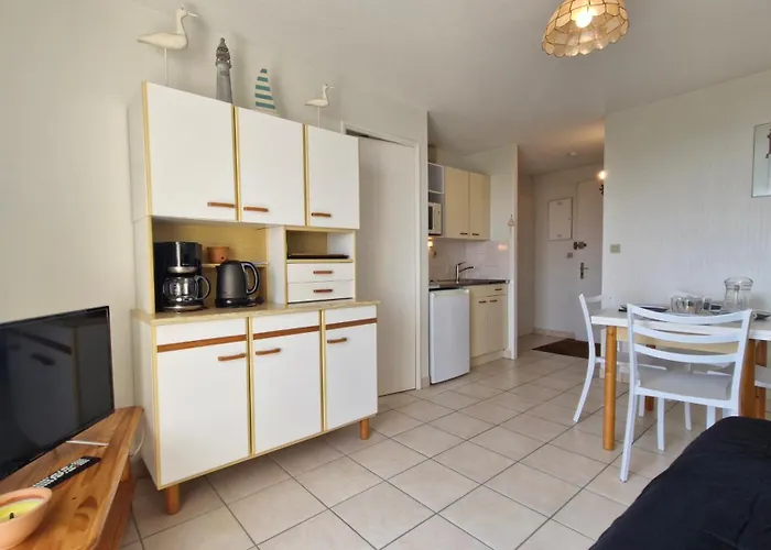 - Vue - A Seulement 300m Et Commerces דירה *