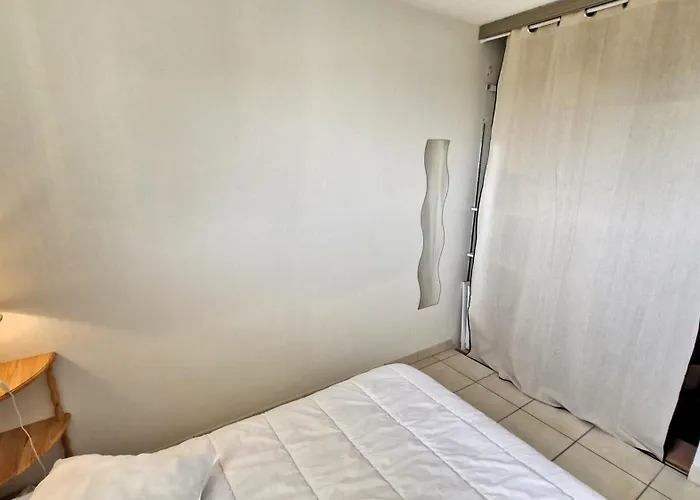 - Vue - A Seulement 300m Et Commerces דירה