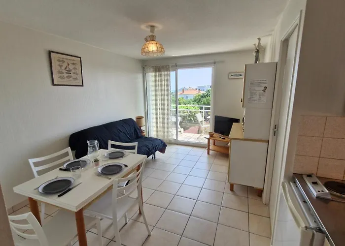 דירה - Vue - A Seulement 300m Et Commerces *