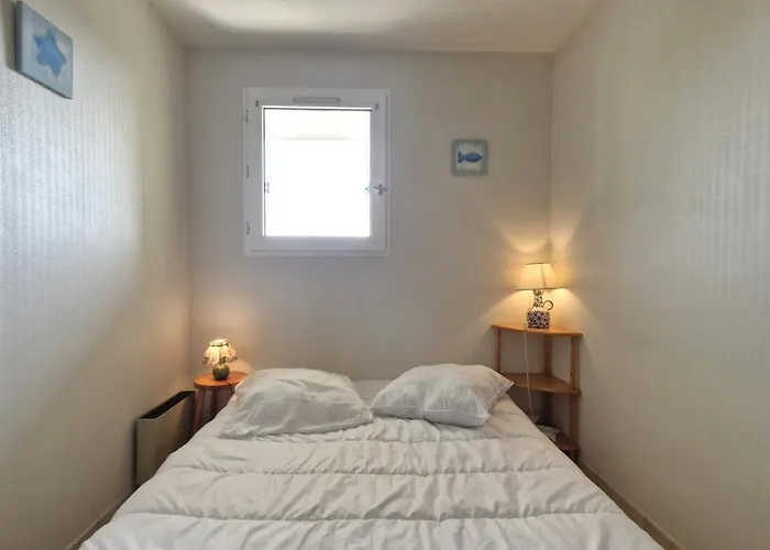 - Vue - A Seulement 300m Et Commerces רויאן