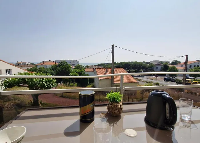 - Vue - A Seulement 300m Et Commerces * רויאן