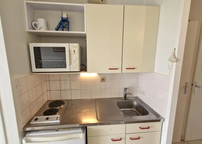 - Vue - A Seulement 300m Et Commerces דירה